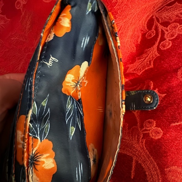 LUG TRAM  Women’s Wallet Florals 7”x3.5” Good Condition - Picture 12 of 12